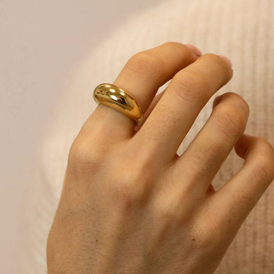 Aura Arc Ring
