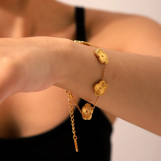 Luxury Laser 5 Clover Flower Charm Bracelet for Women Girl Trend Chain Wristlet Bangle Stainless Steel Brand Jewelry Party Gift