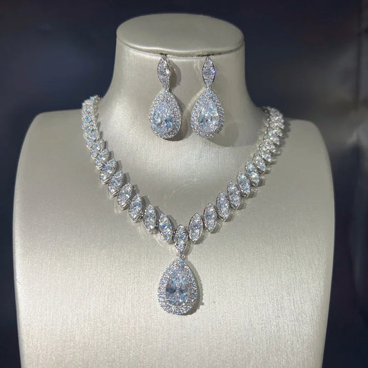 New In Imitation Moissanite Diamond Jewelry Set Explosion Flash Hot New Luxury Pendant Necklace Female Earrings Set